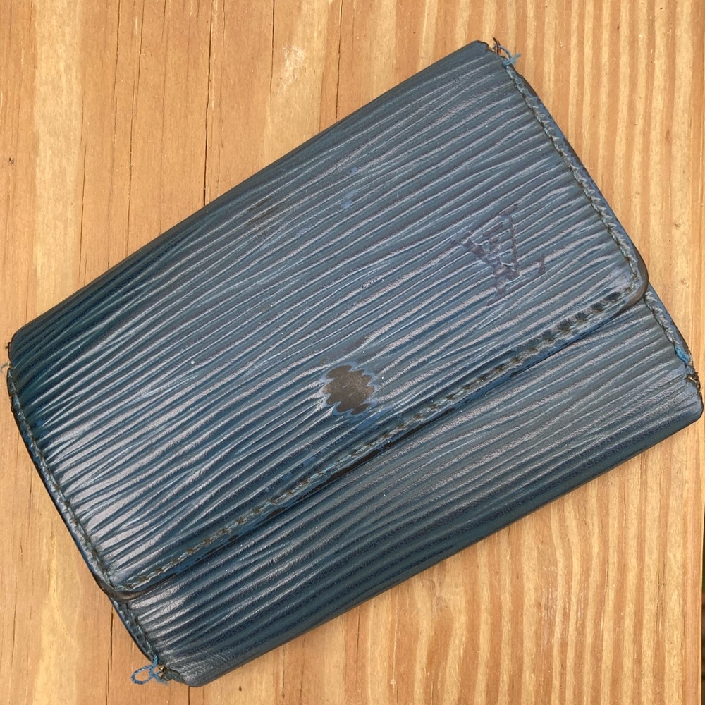Louis Vuitton key holder wallet